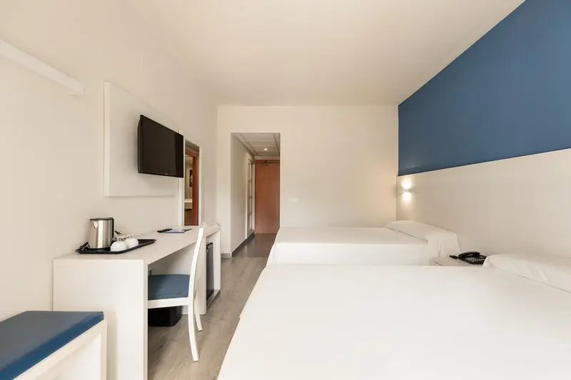Oasis Park Hotel gallery image 11