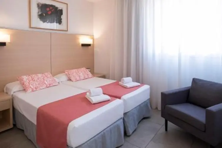 Cye Salou gallery image 28
