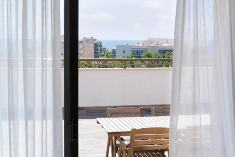 Cye Salou gallery image 29