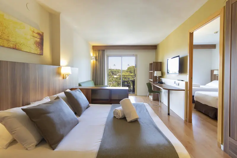 Golden Avenida Family Suites gallery image 7