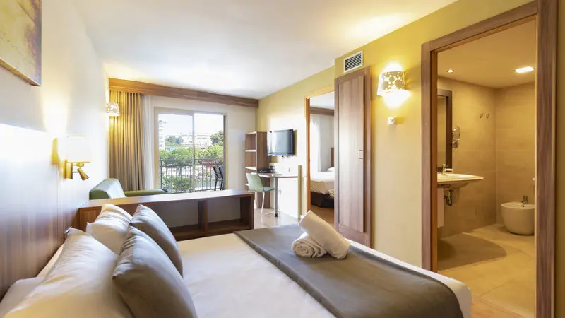 Golden Avenida Family Suites gallery image 12
