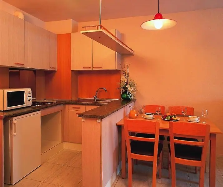 Golden Avenida Family Suites gallery image 5
