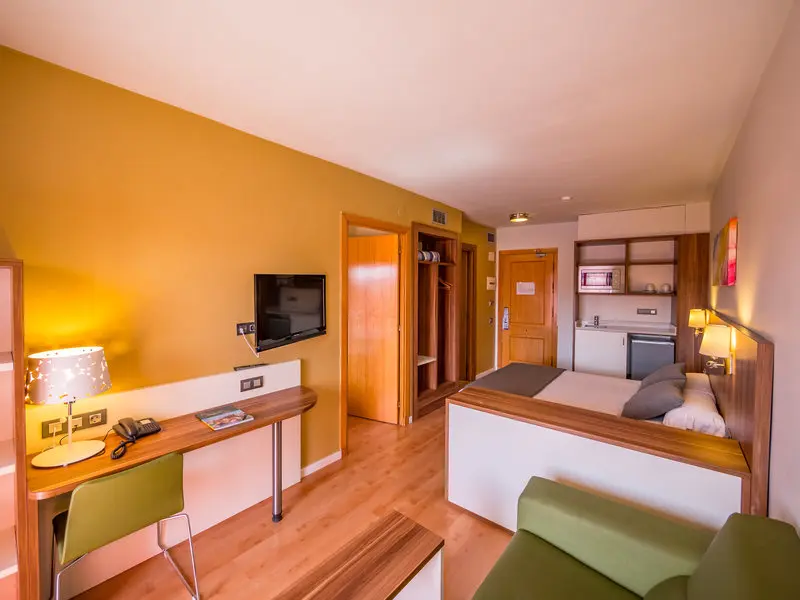 Golden Avenida Family Suites gallery image 15