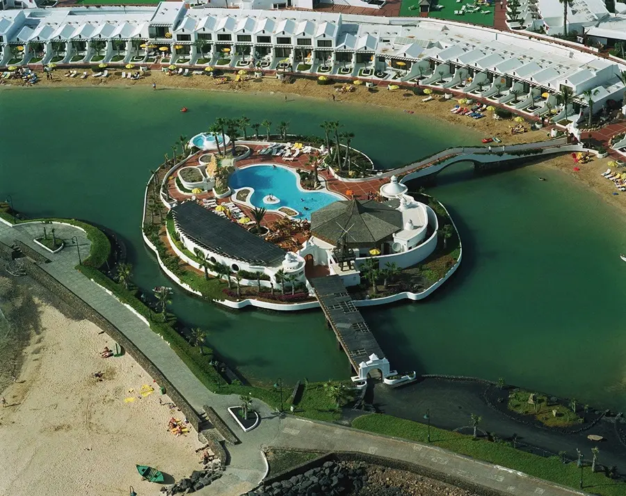 Sands Beach Resort gallery image 14