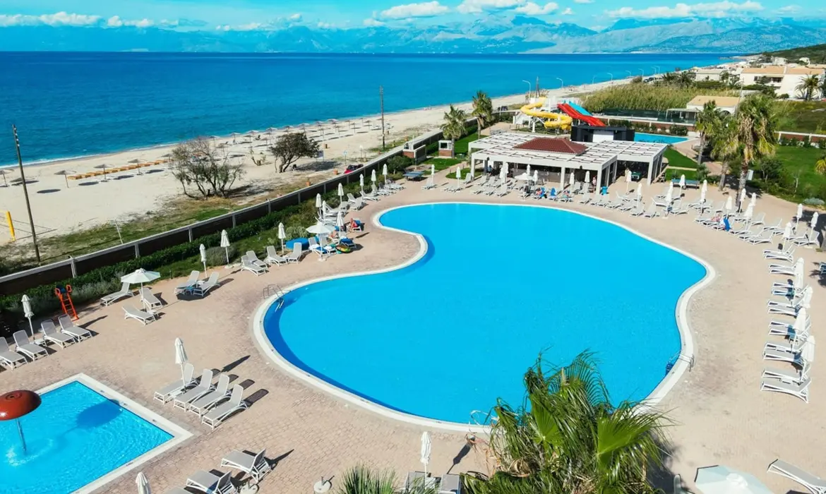 Almyros Beach Resort & Spa