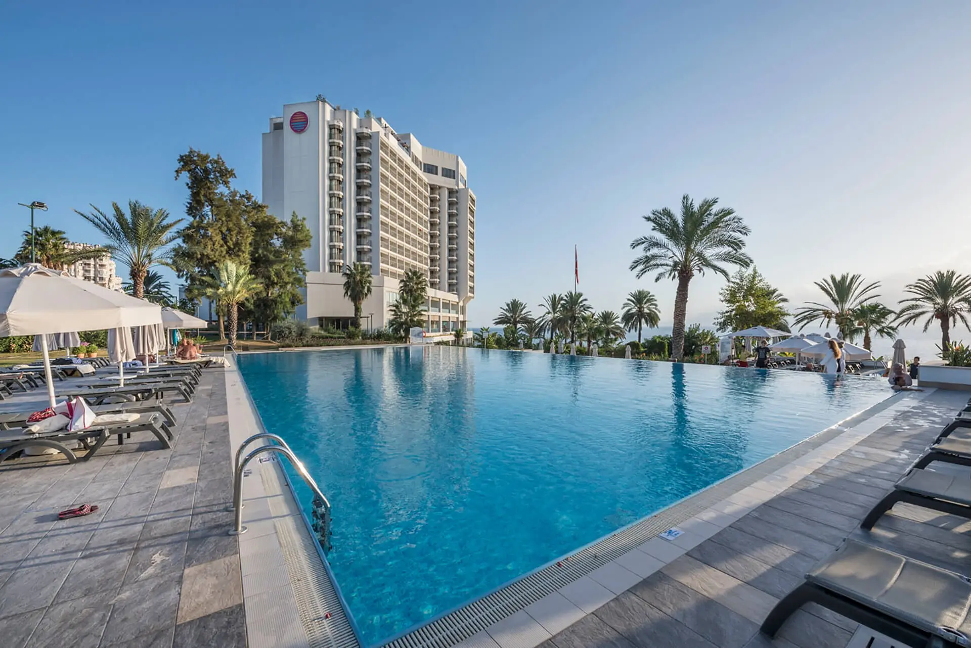 Akra Hotel gallery image 1