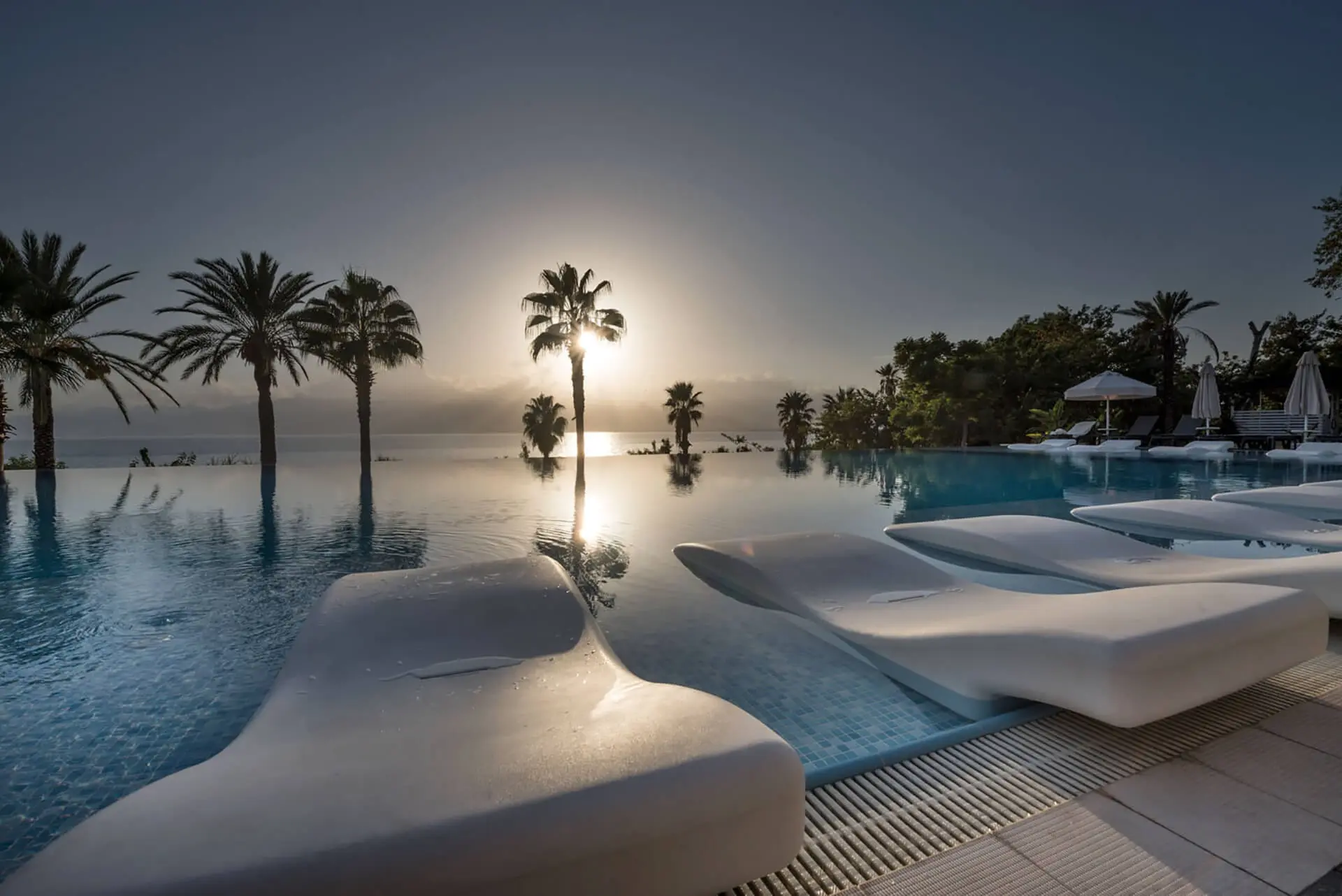Akra Hotel gallery image 2