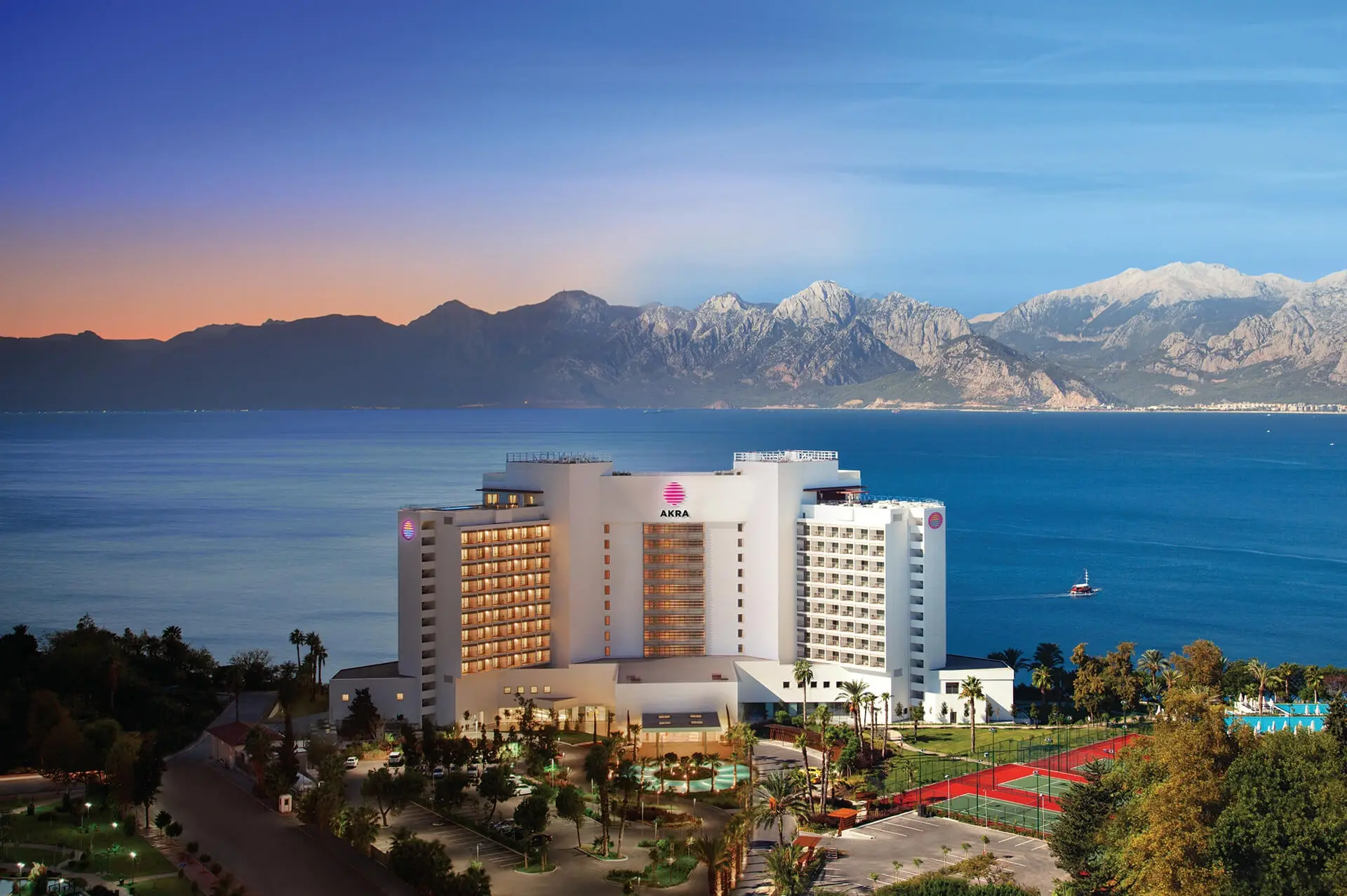 Akra Hotel