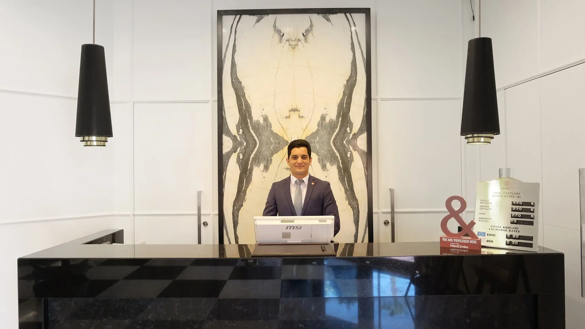 Akra V Hotel gallery image 4