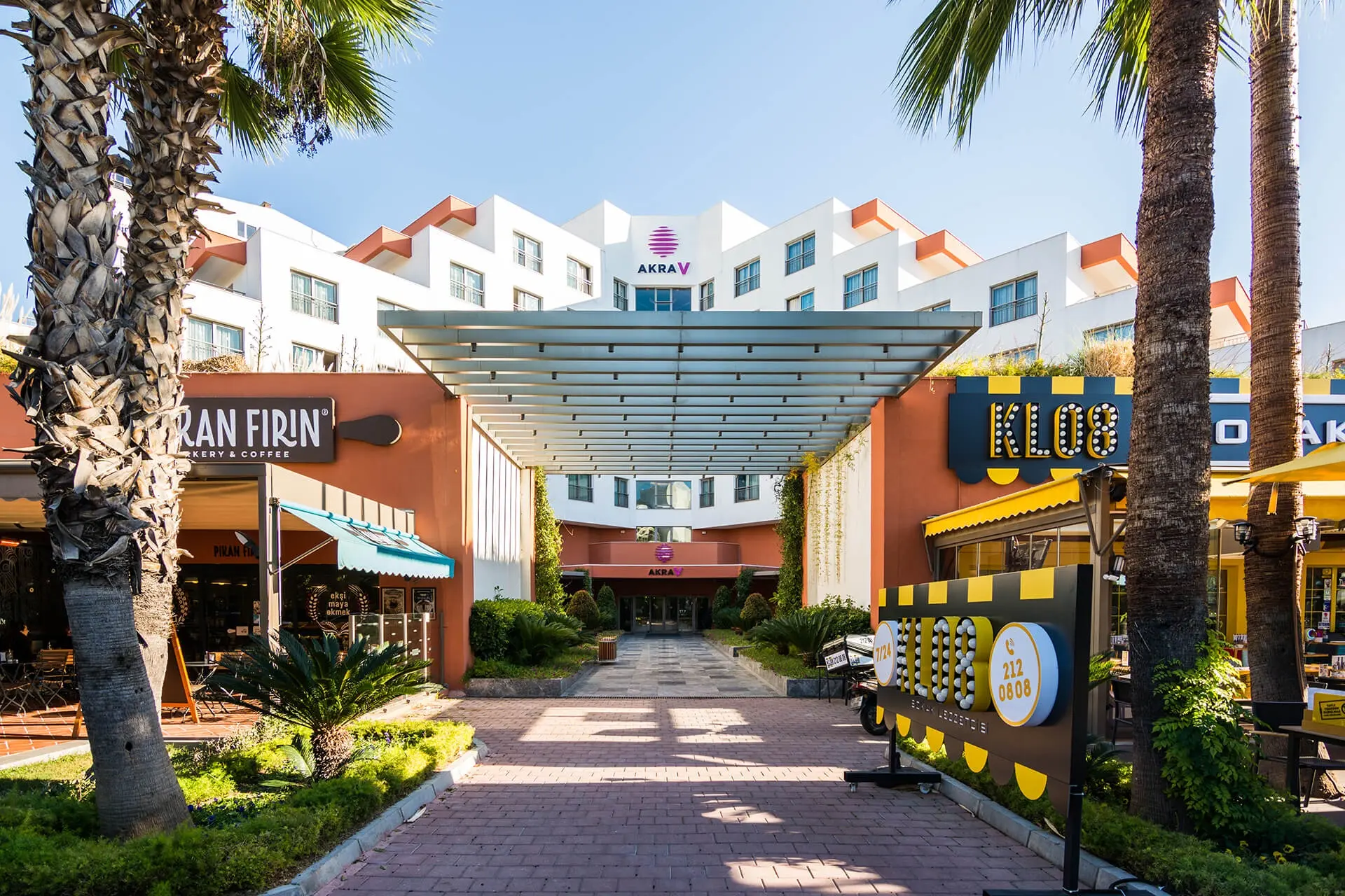 Akra V Hotel