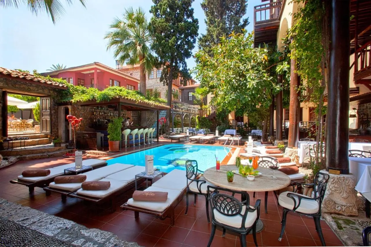Alp Pasa Boutique Hotel gallery image 1