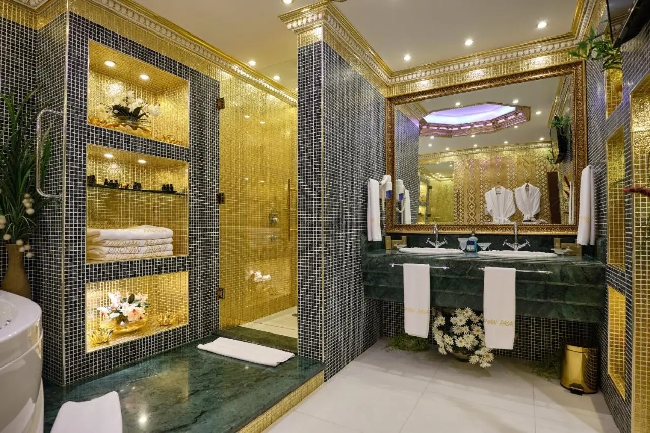 Club Hotel Sera gallery image 16