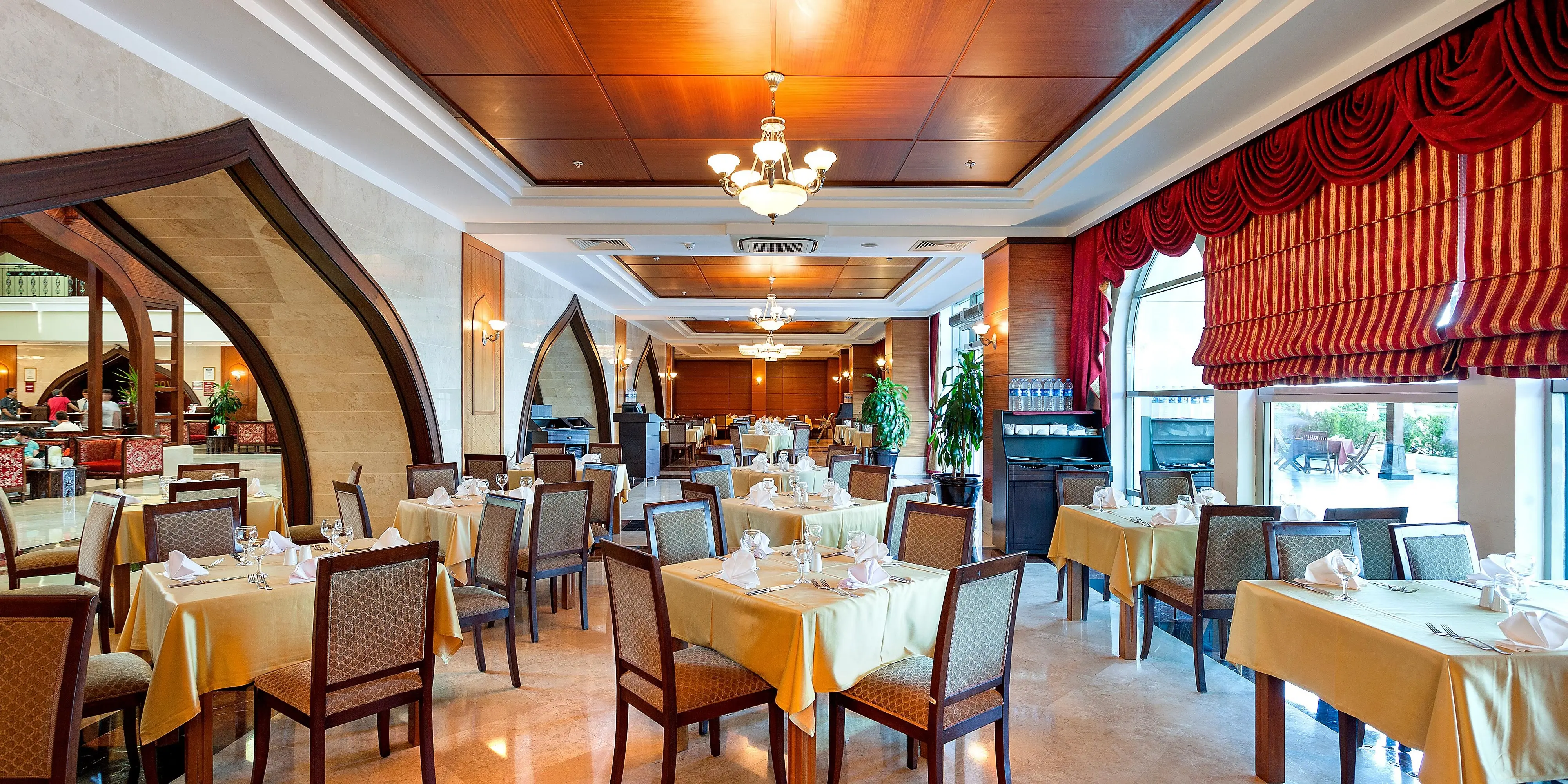 Crowne Plaza Antalya gallery image 8