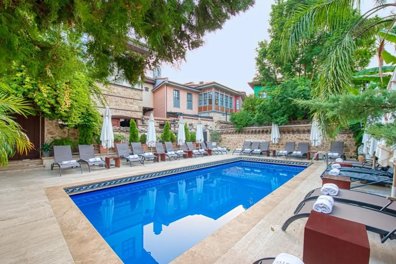 Tuvana Hotel gallery image 1