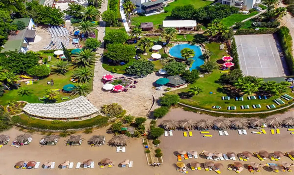 Club Aqua Plaza