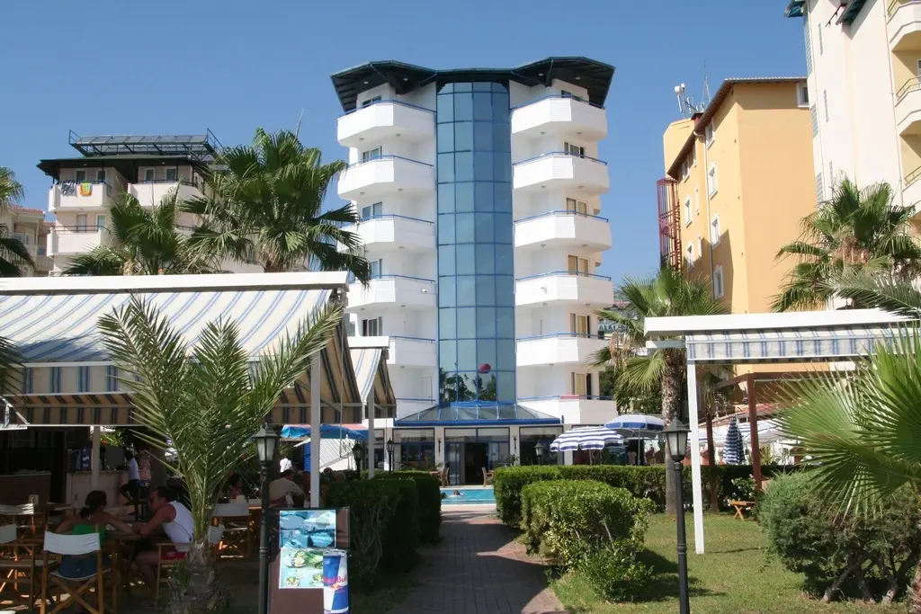 Elysee Beach Hotel gallery image 1