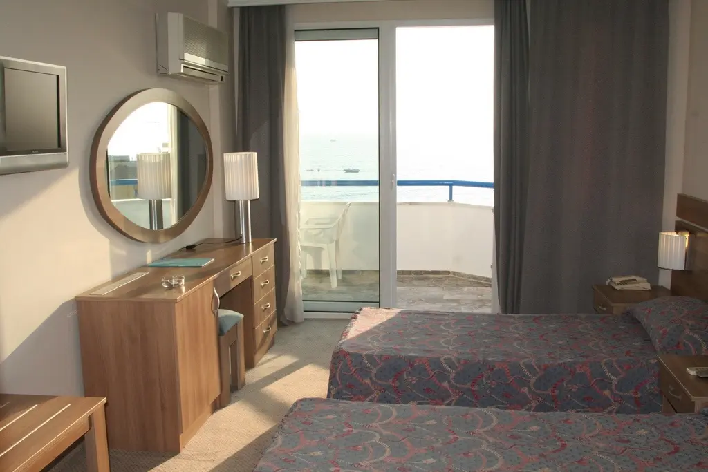 Elysee Beach Hotel gallery image 14