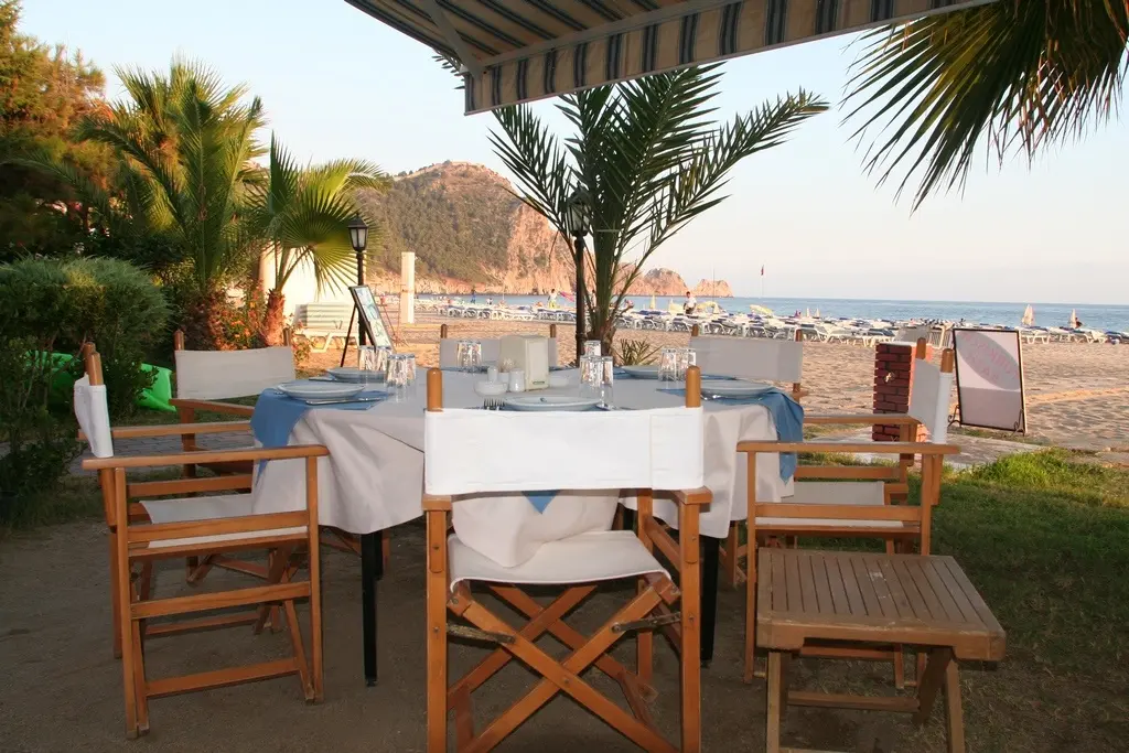 Elysee Beach Hotel gallery image 5