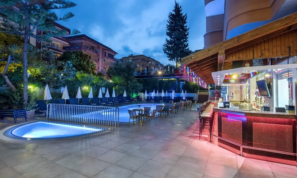 May Flower Hotel