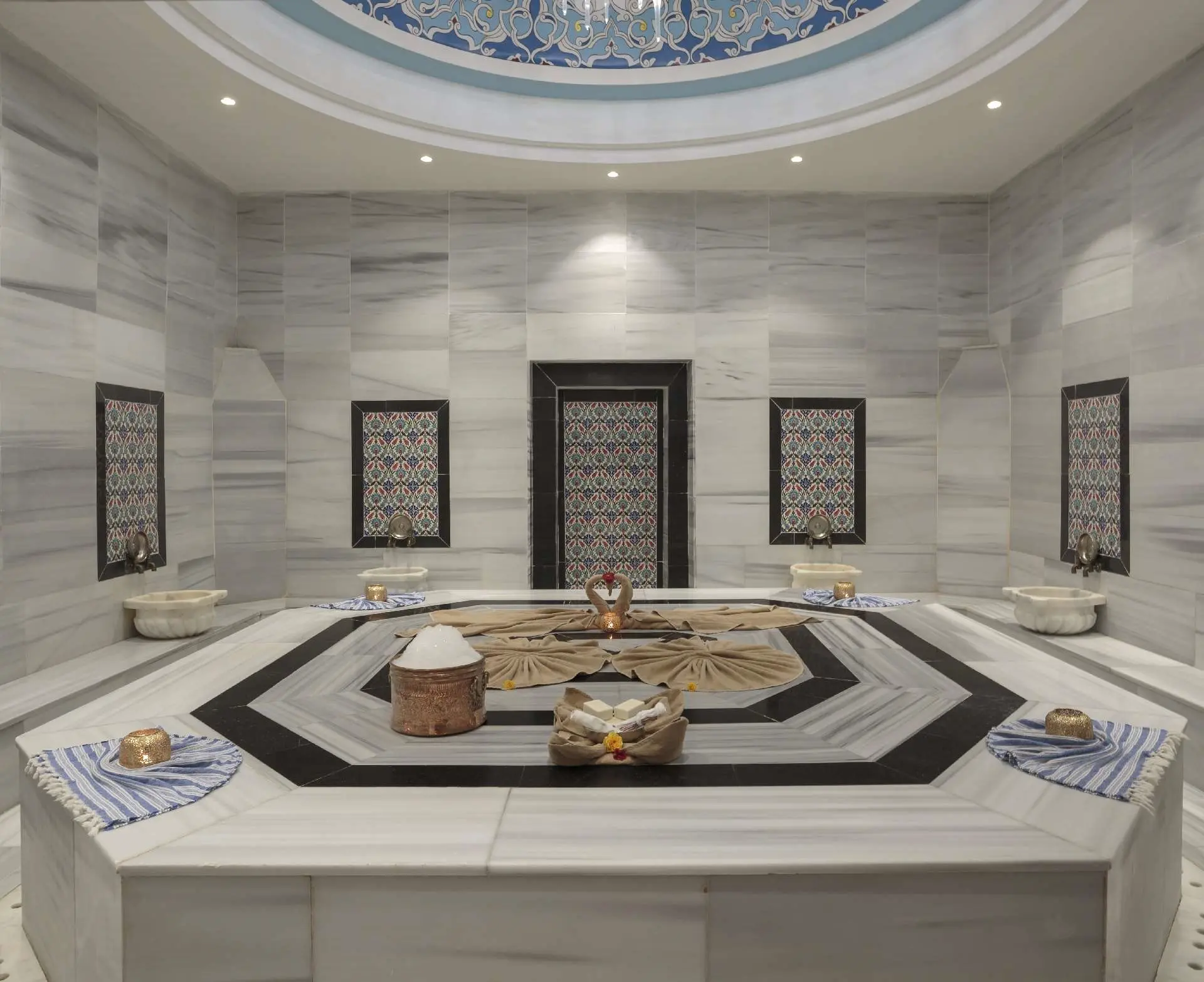 Dobedan World Palace gallery image 13