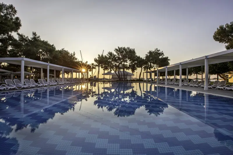 Rixos Sungate gallery image 1