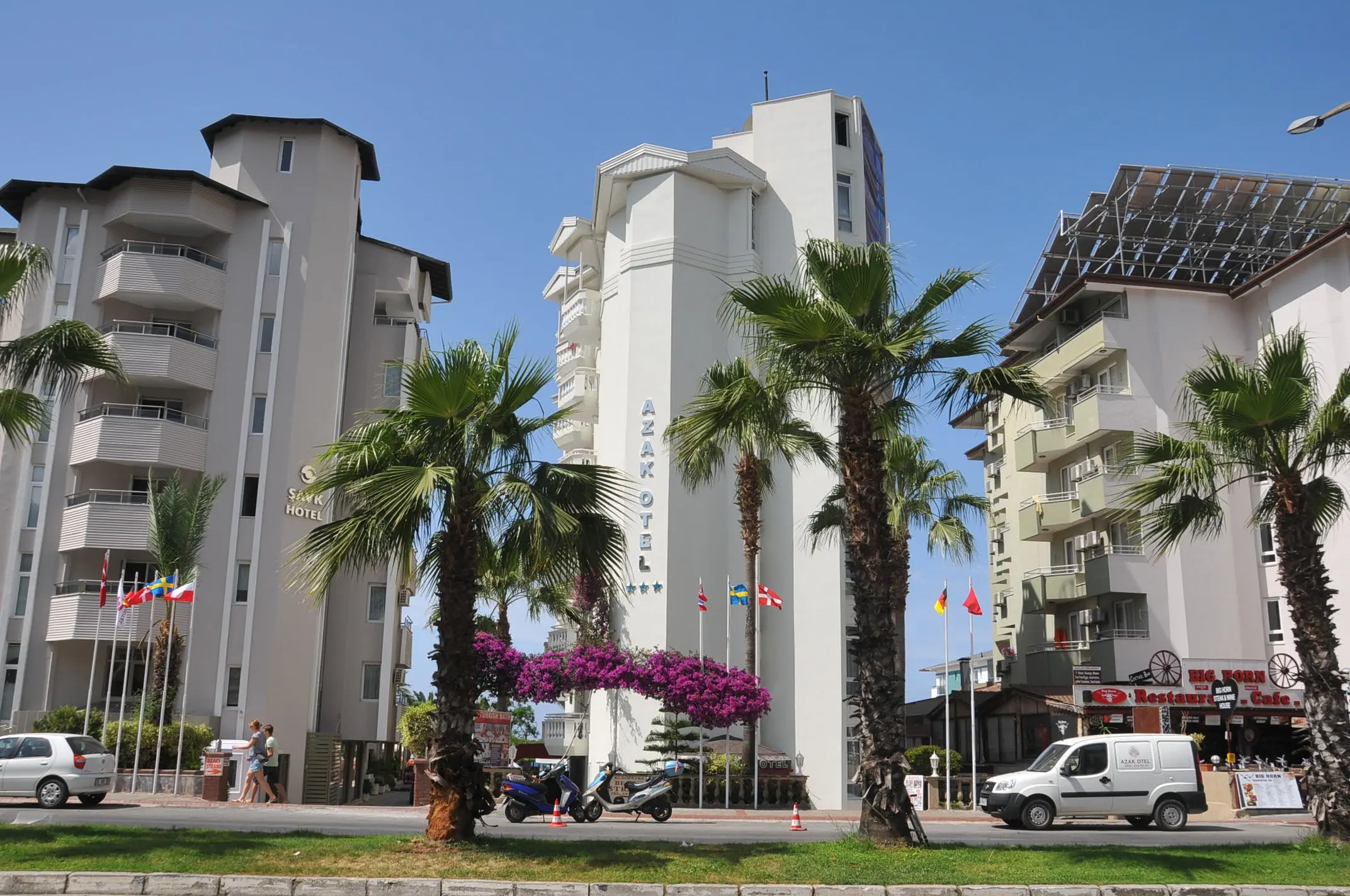 Azak Hotel gallery image 1