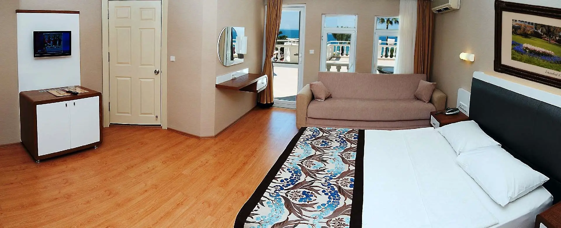 Azak Hotel gallery image 12