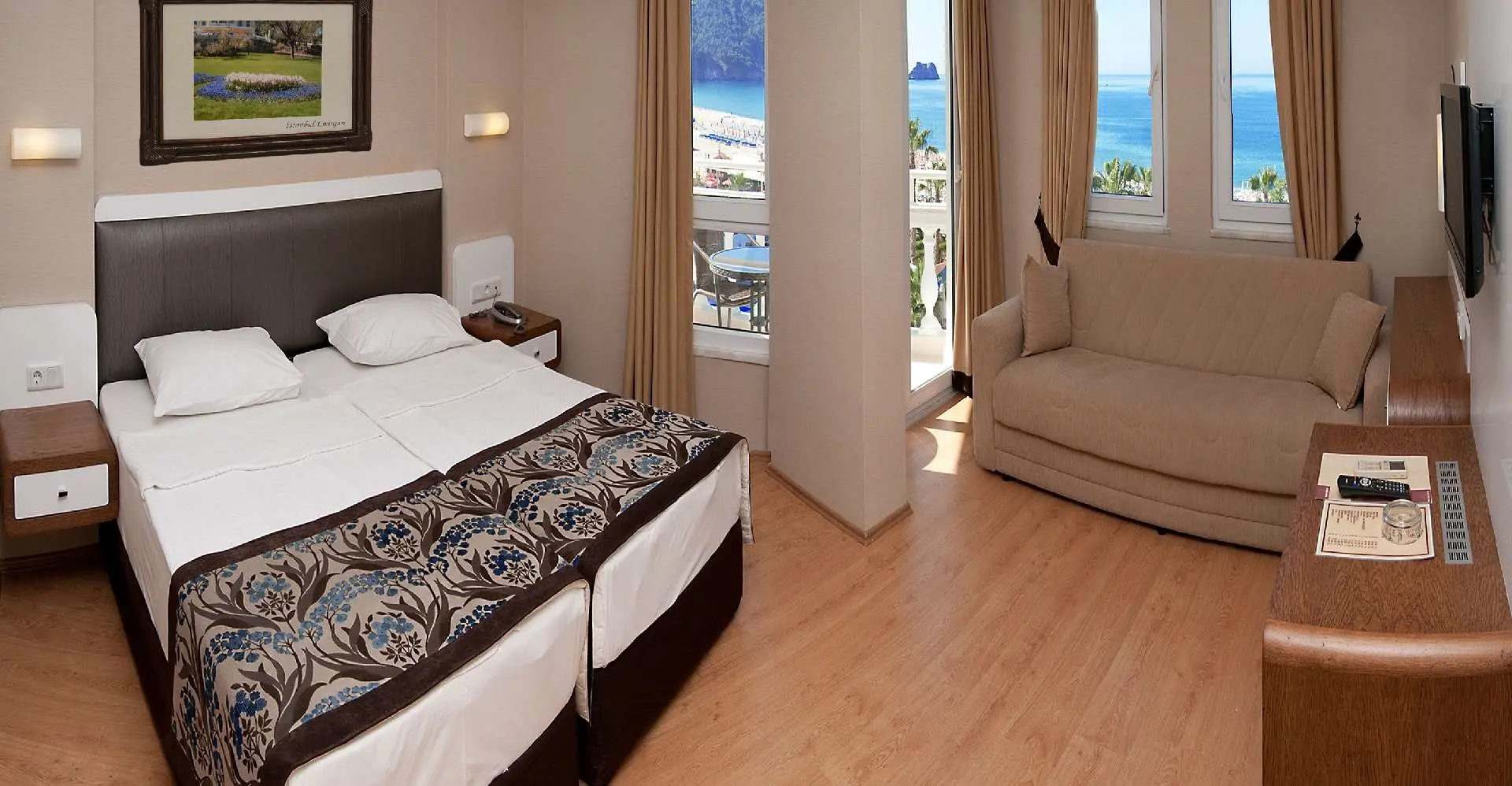 Azak Hotel gallery image 14