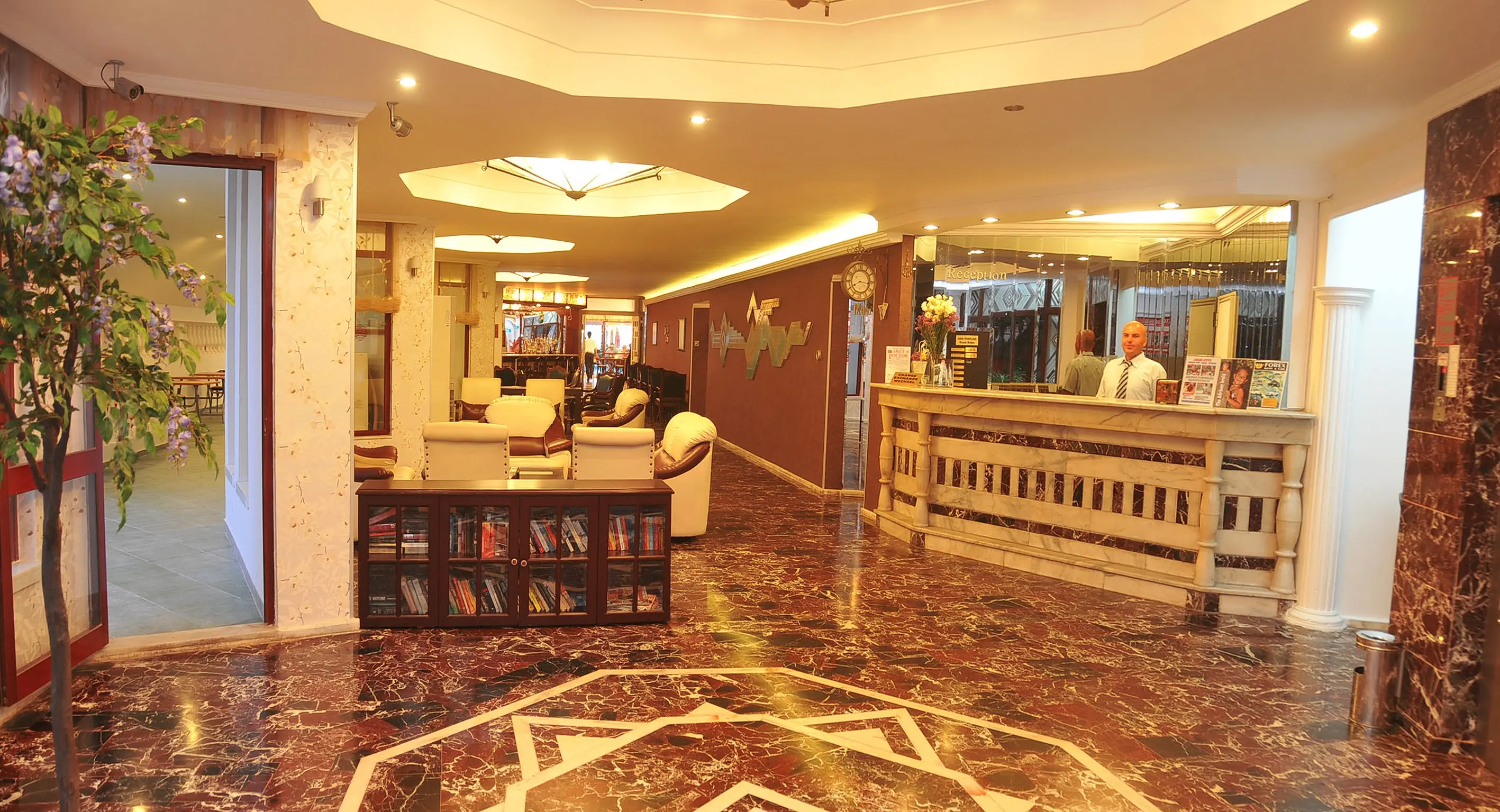 Azak Hotel gallery image 3