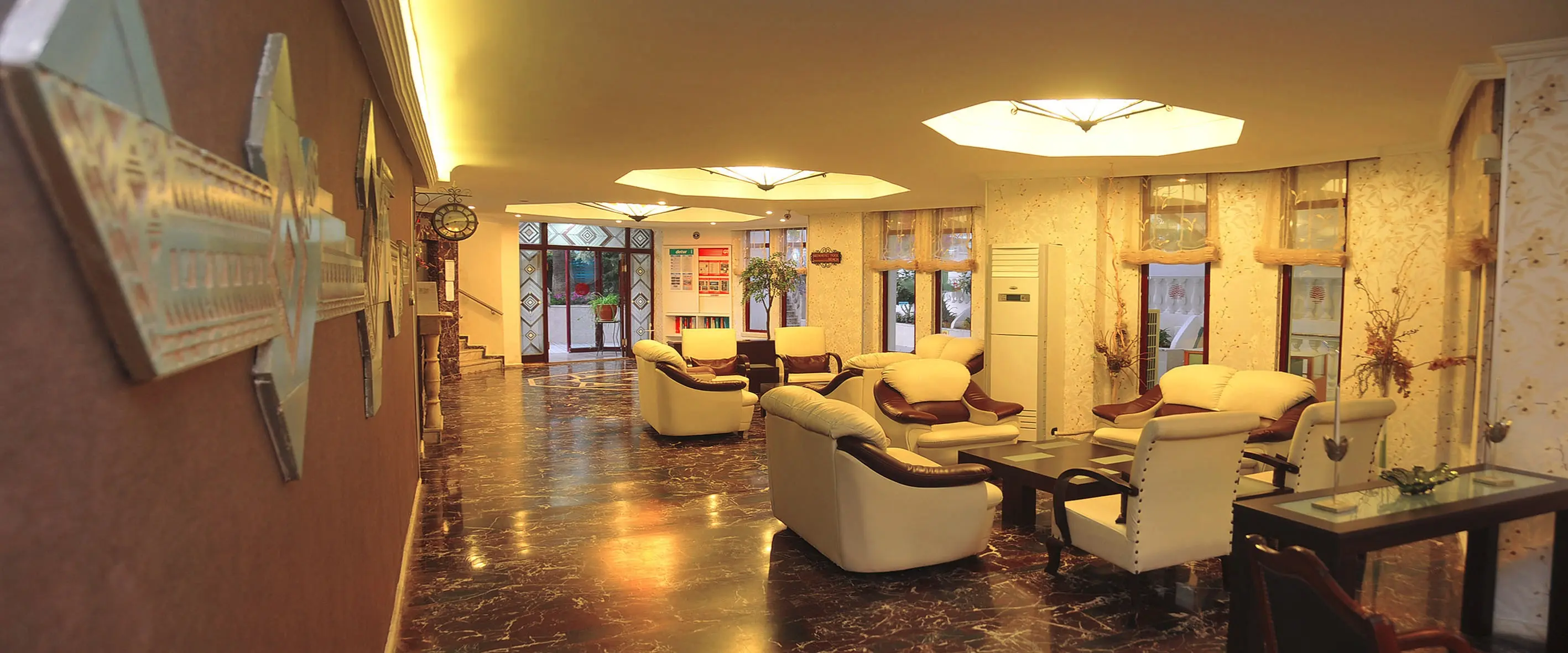 Azak Hotel gallery image 4