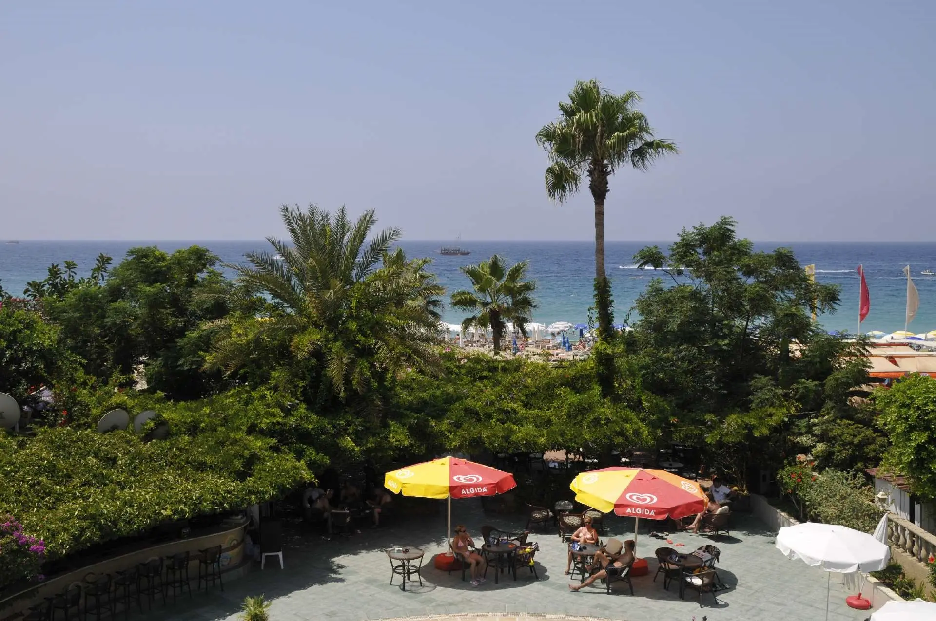 Azak Hotel gallery image 8
