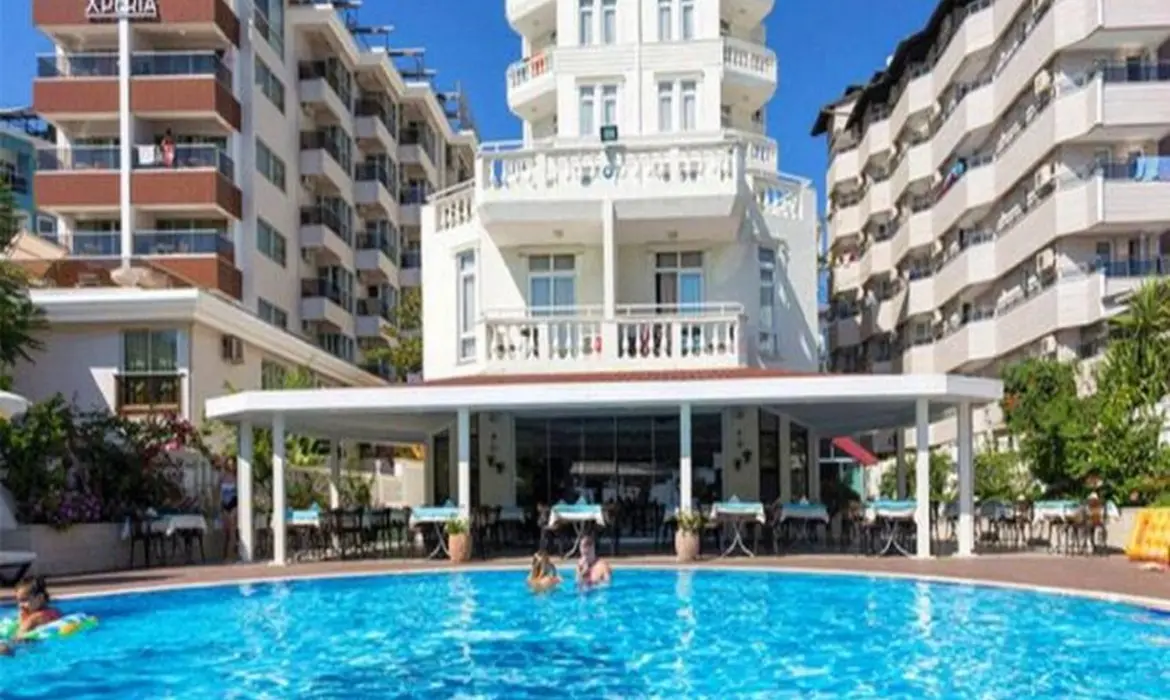 Azak Hotel