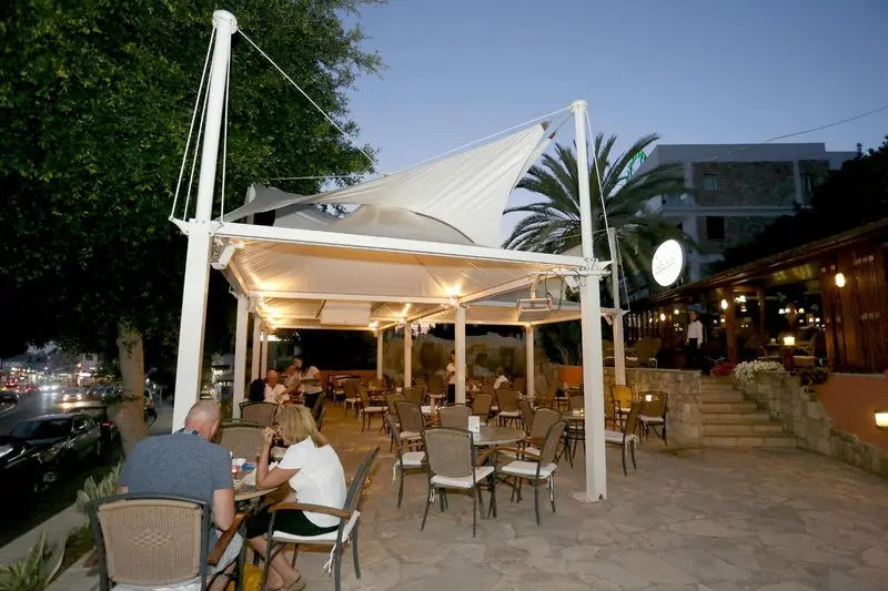 Dionysos Central Hotel gallery image 19