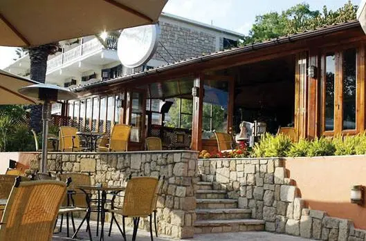 Dionysos Central Hotel gallery image 12