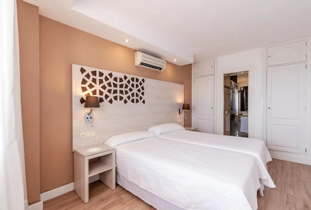 Puerto Azul Aparthotel gallery image 9