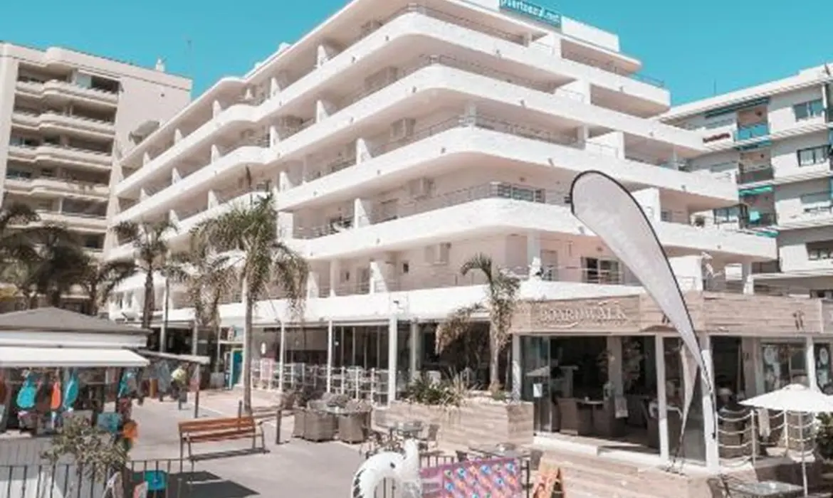 Puerto Azul Aparthotel