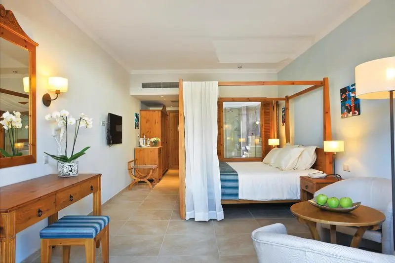 Olympic Lagoon Resort gallery image 11