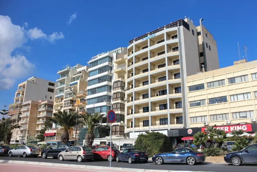 Sliema Marina Hotel gallery image 1