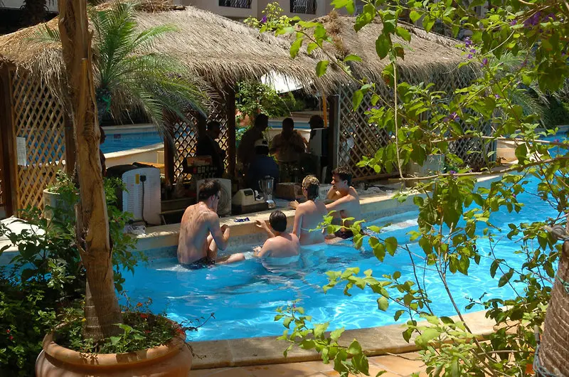 Gillieru Harbour Hotel