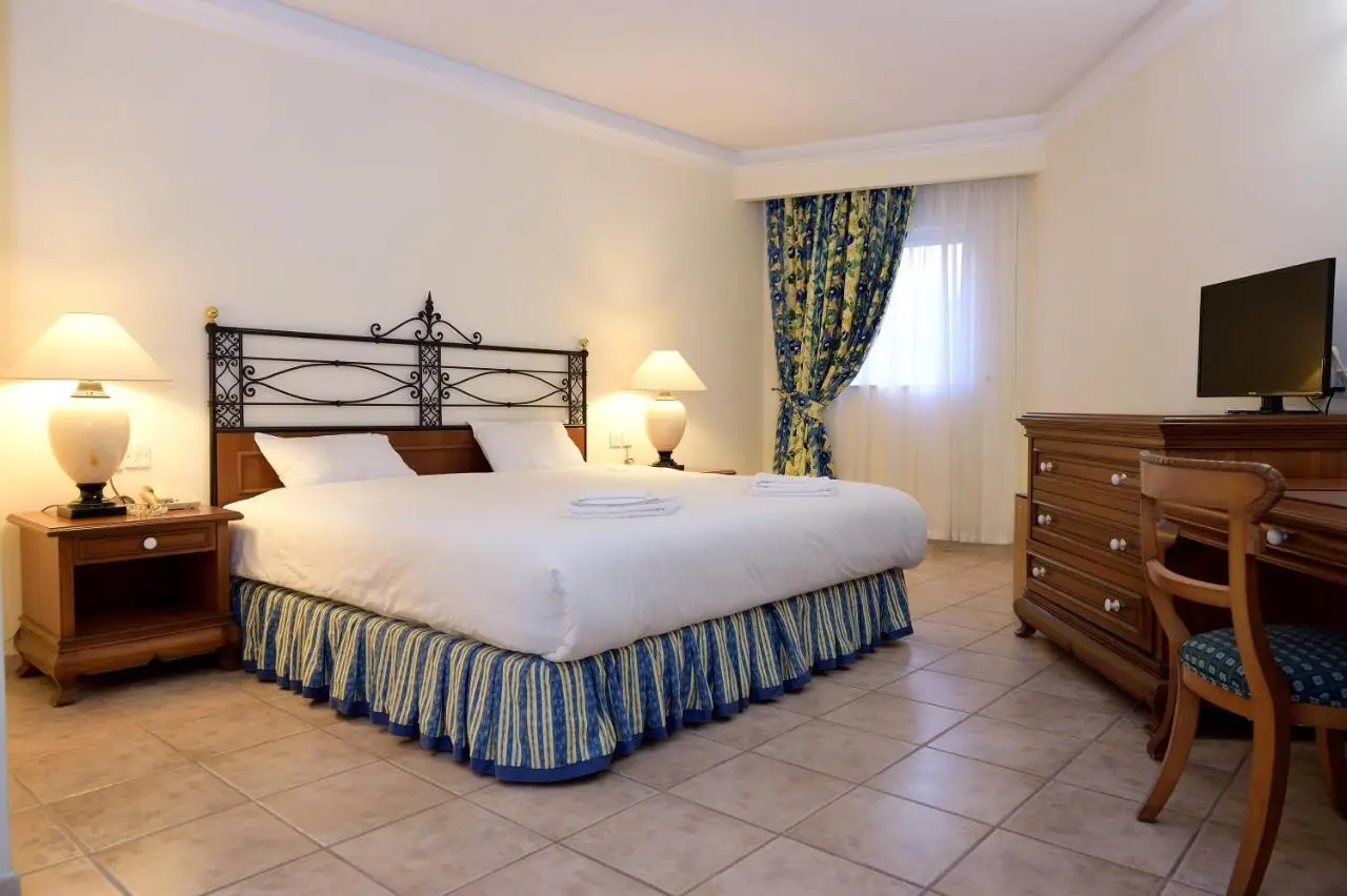 Oriana Hotel gallery image 10
