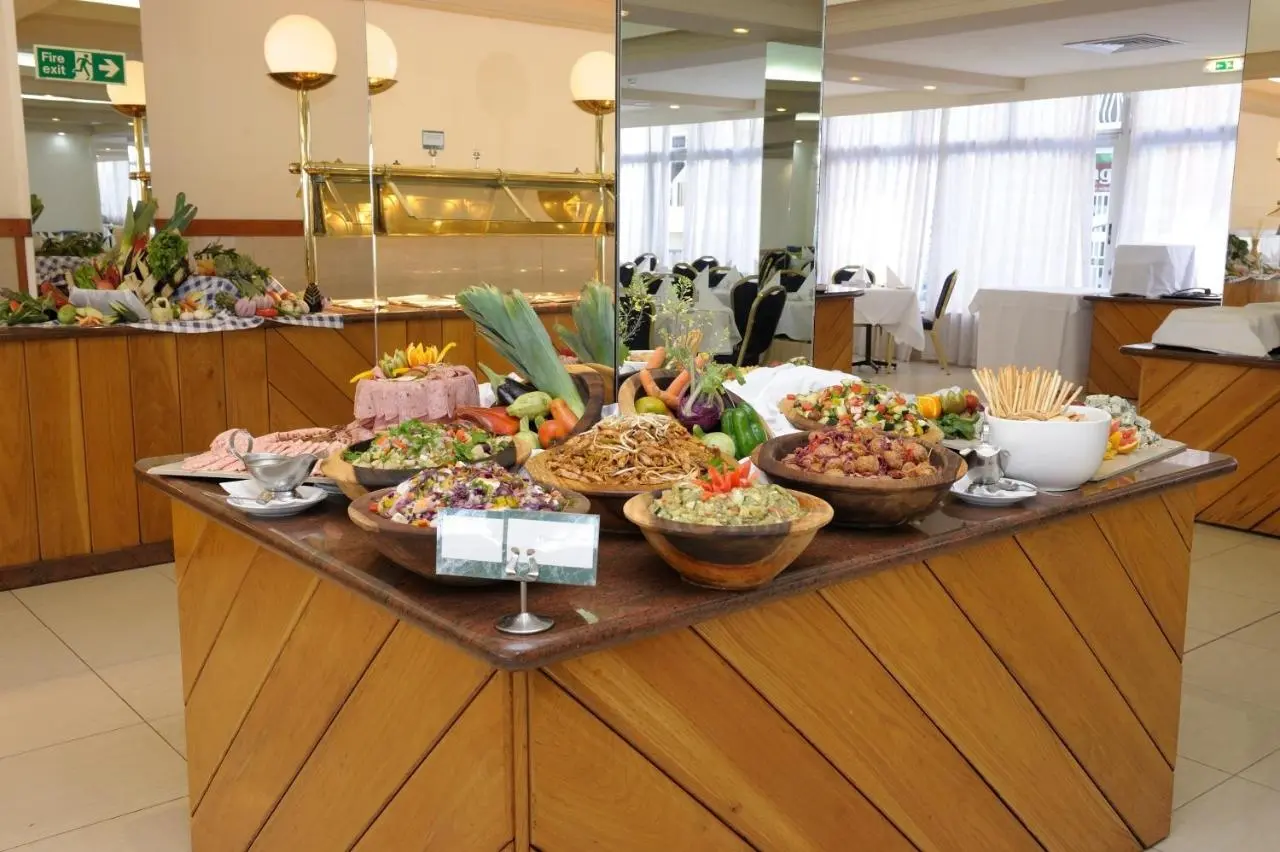 Oriana Hotel gallery image 4