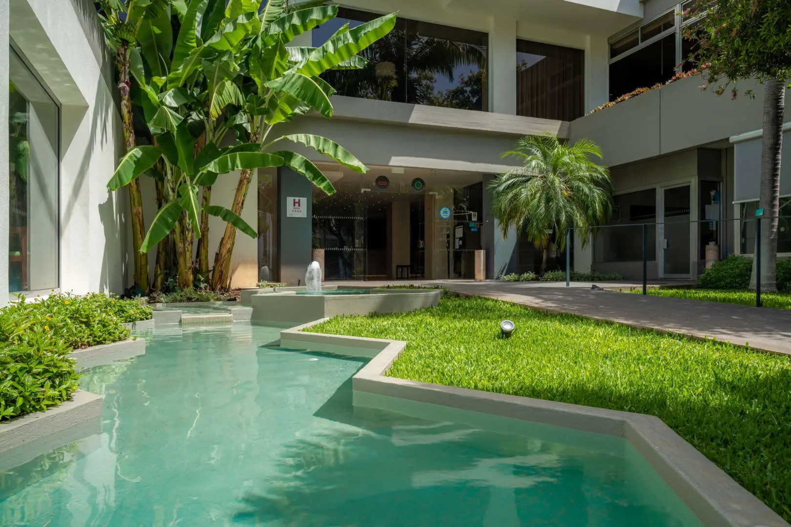 Girassol Hotel gallery image 3