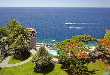 Cliff Bay