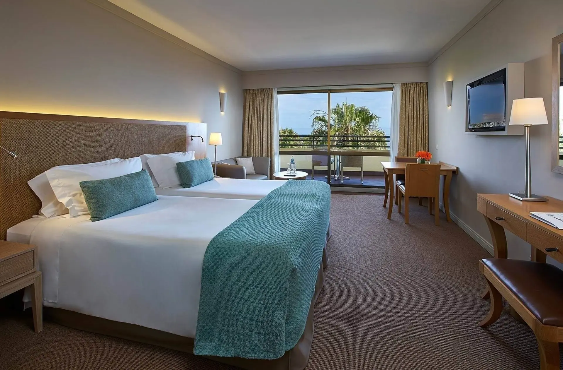 Suite Hotel Eden Mar gallery image 25