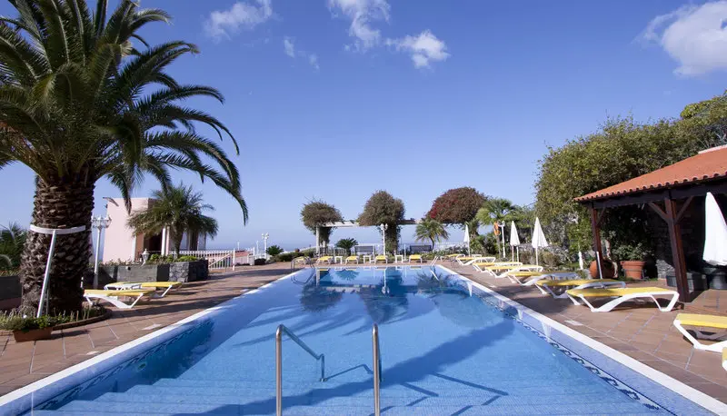 Ocean Gardens Hotel gallery image 2