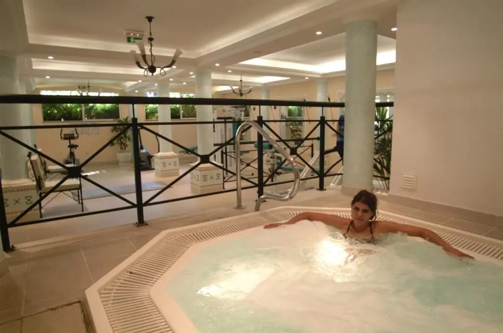 Pestana Village Garden Hotel gallery image 12