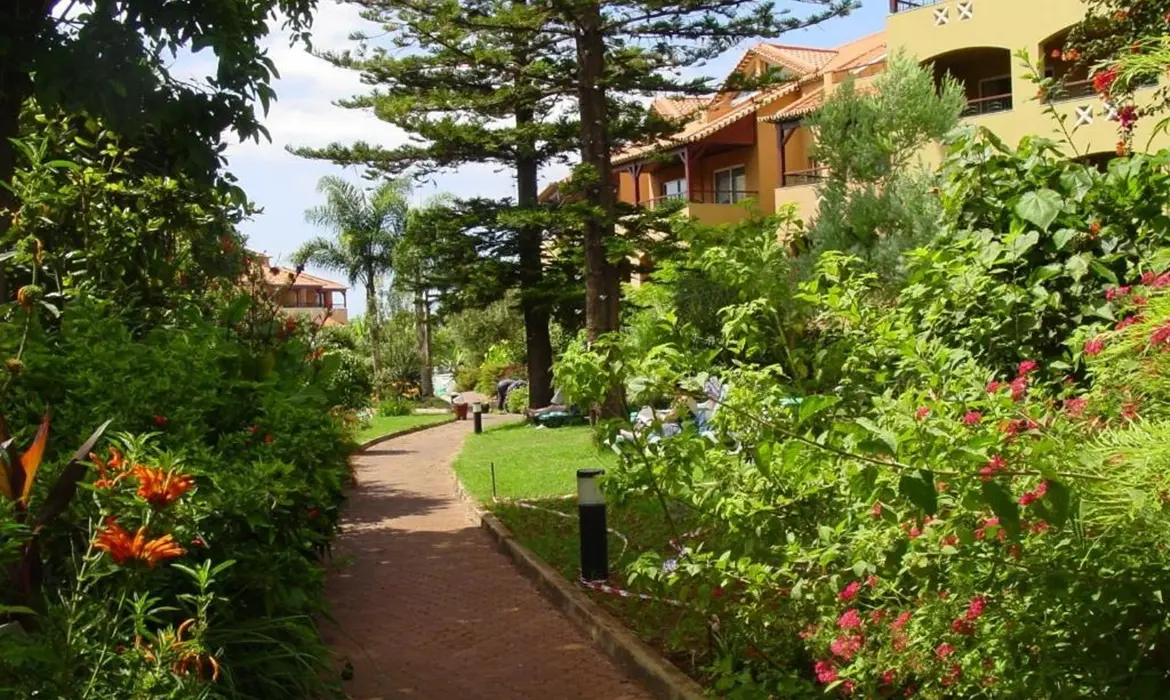 Pestana Village Garden Hotel