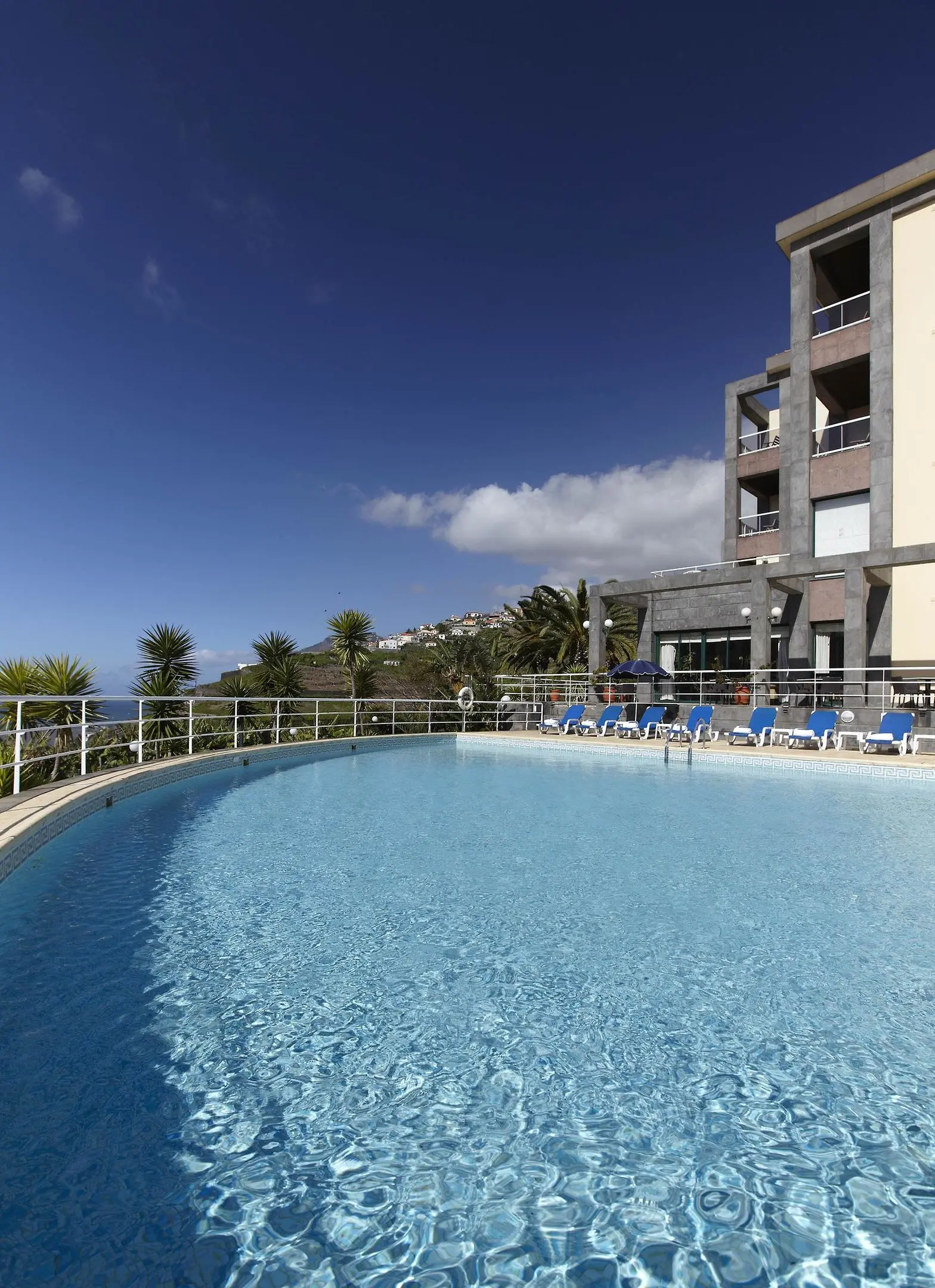 Escola Hotel