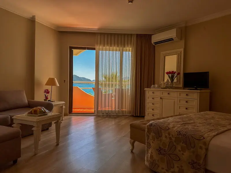 Hawaii Hotel gallery image 14