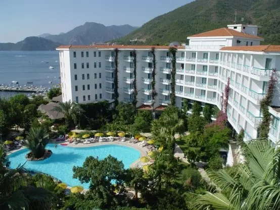 Tropikal Beach Hotel gallery image 1